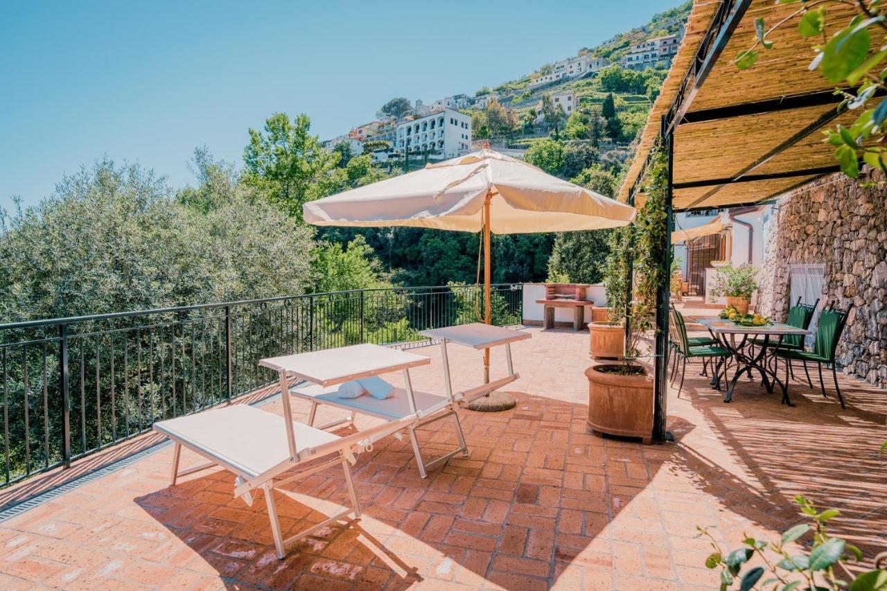Villa Sant'Alfonso Scala Buitenkant foto