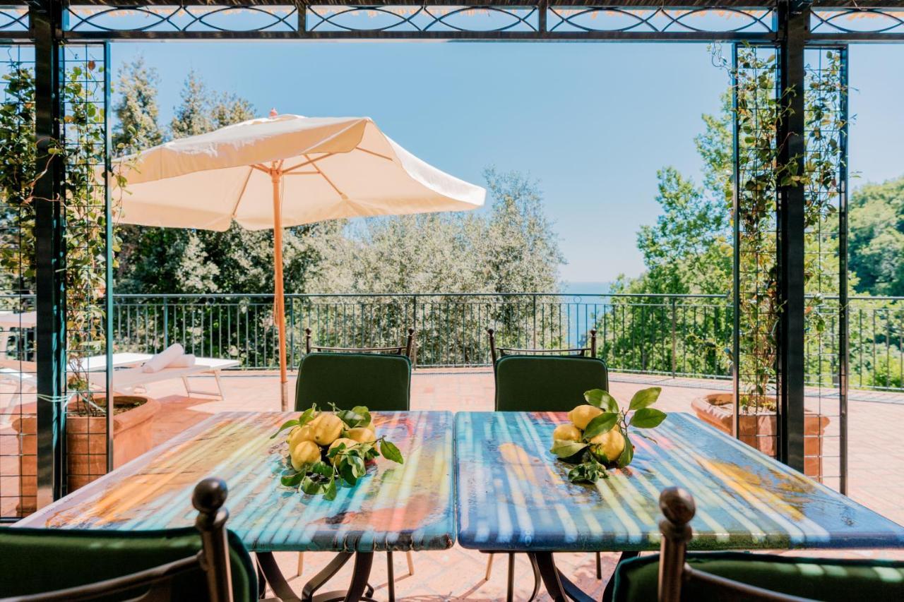 Villa Sant'Alfonso Scala Buitenkant foto