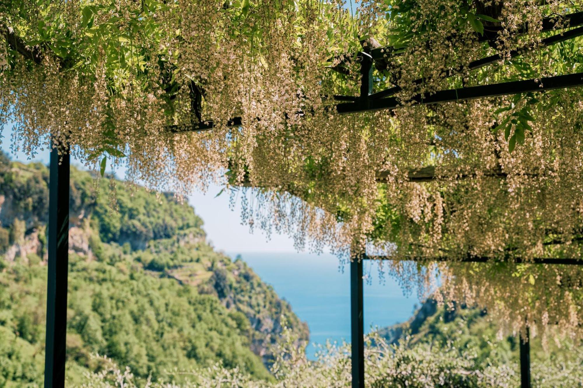 Villa Sant'Alfonso Scala Buitenkant foto