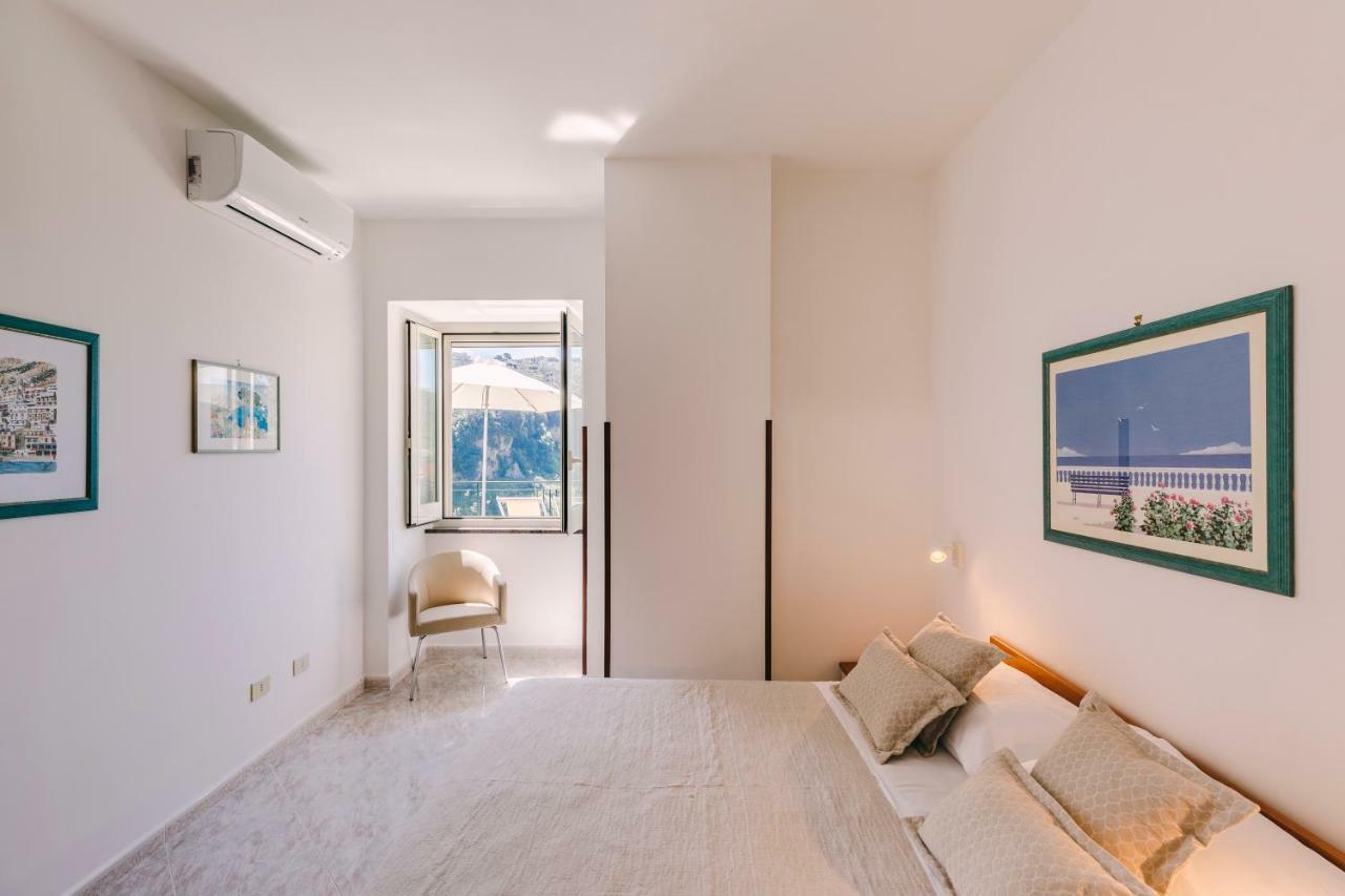 Villa Sant'Alfonso Scala Buitenkant foto