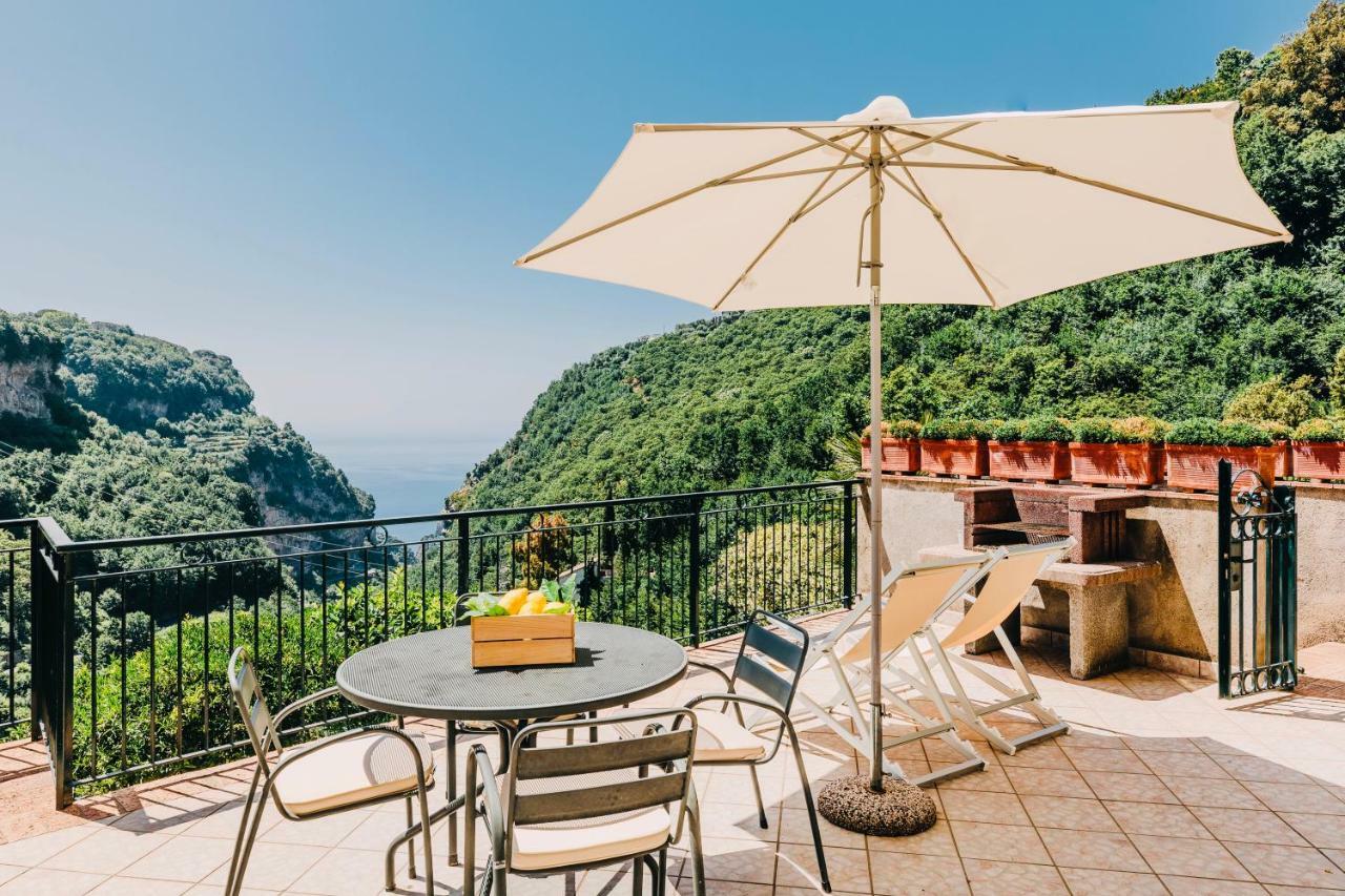 Villa Sant'Alfonso Scala Buitenkant foto